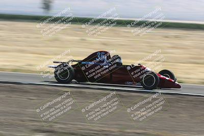 media/Jun-01-2024-CalClub SCCA (Sat) [[0aa0dc4a91]]/Group 4/Race/